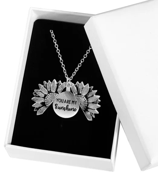 Vintage "You Are My Sunshine" Sunflower Pendant Necklace for Women – Zinc Alloy Fashion Jewelry