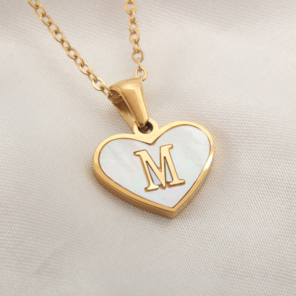 best 26 Letter Heart-shaped Necklace White Shell Love Clavicle Chain Fashion Personalized Necklace For Women Jewelry Valentine's Day neckless shop online at M2K Trends for neckless