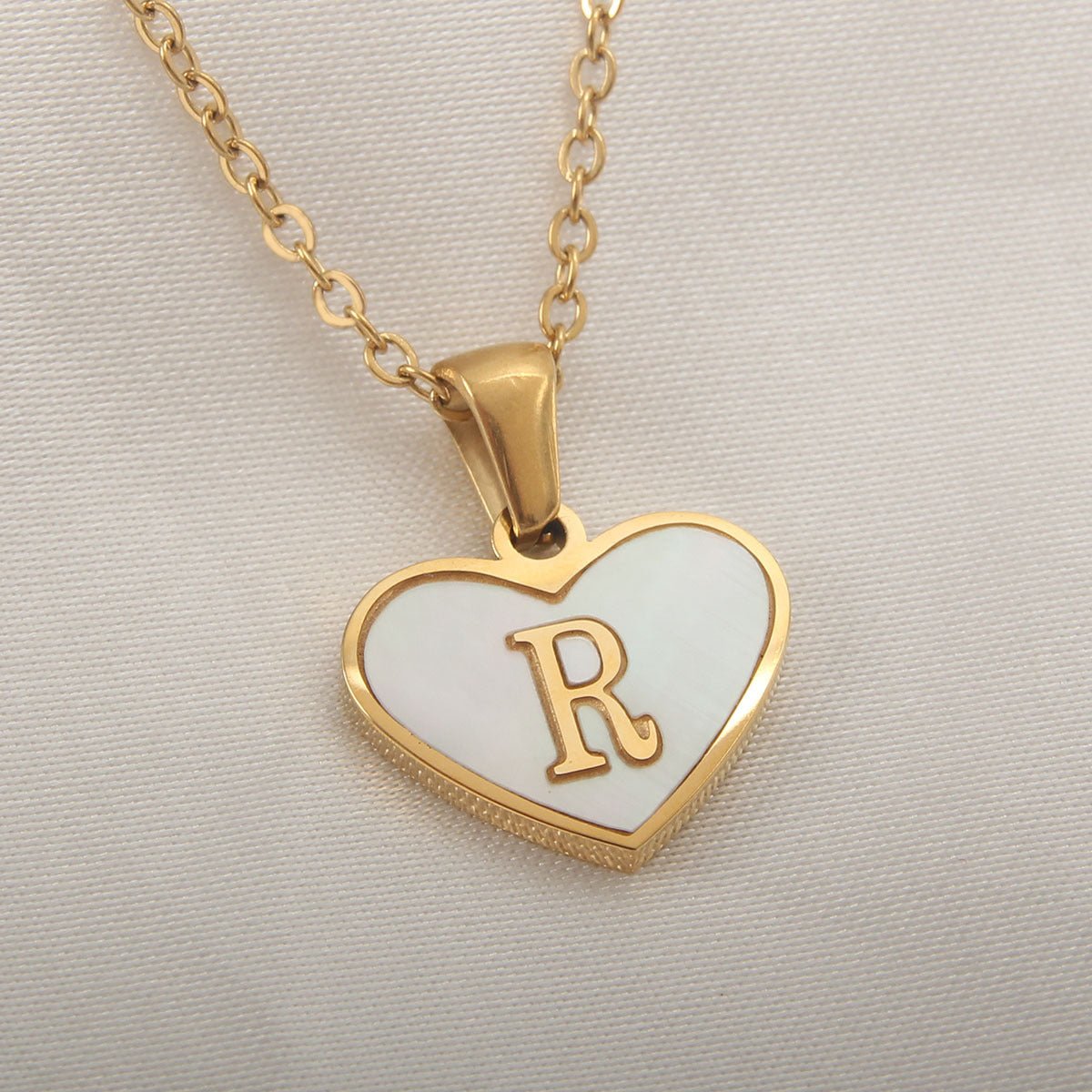 best 26 Letter Heart-shaped Necklace White Shell Love Clavicle Chain Fashion Personalized Necklace For Women Jewelry Valentine's Day neckless shop online at M2K Trends for neckless