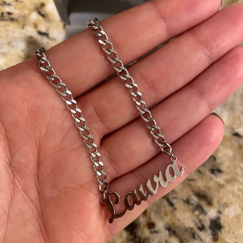 Collares de nombre personalizados para mujeres y hombres, joyería Punk con placa de identificación, cadena curva de acero inoxidable, collar con letras personalizadas