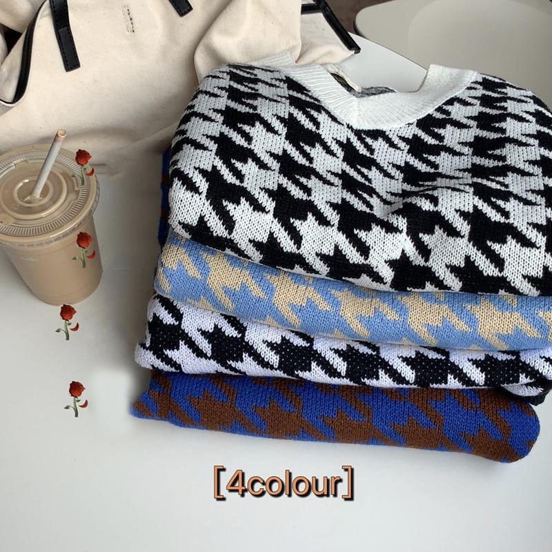 best Women Sweater Vest Autumn Houndstooth Plaid V-neck Sleeveless Knitted Vintage Loose Oversized Female Sweater Vest Women Clothing Hoodie Sweatshirts shop online at M2K Trends for Women Sweater Vest Autumn Houndstooth Plaid V-neck Sleeveless Knitted Vintage Loose Oversized Female Sweater Vest Women Clothing