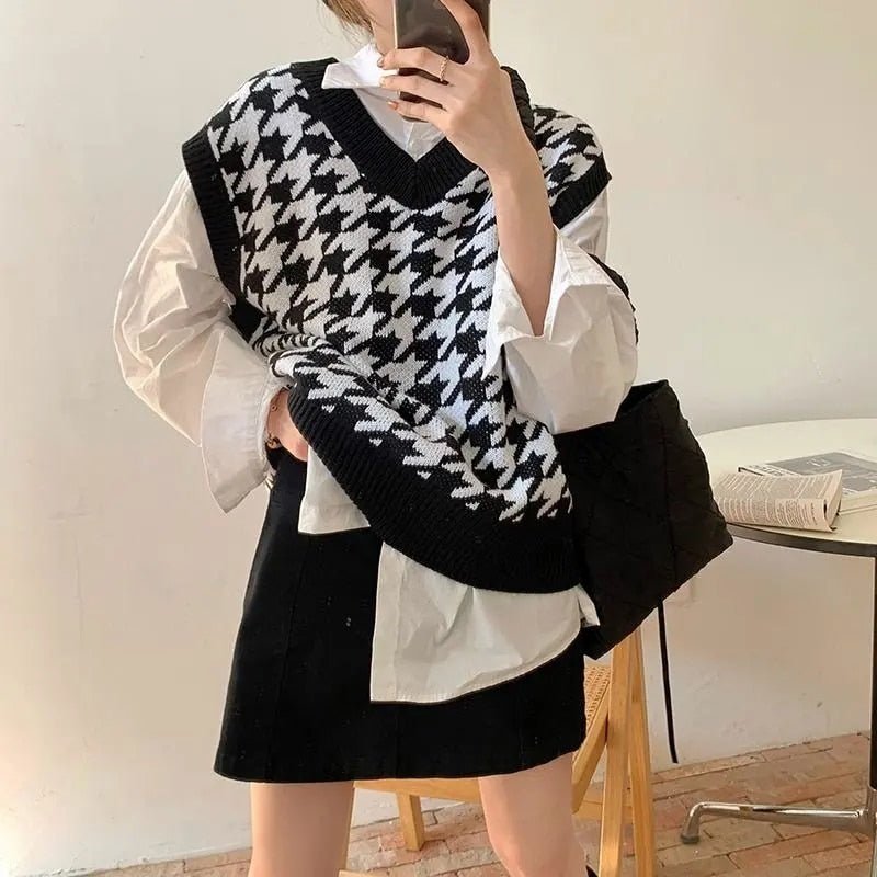 best Women Sweater Vest Autumn Houndstooth Plaid V-neck Sleeveless Knitted Vintage Loose Oversized Female Sweater Vest Women Clothing Hoodie Sweatshirts shop online at M2K Trends for Women Sweater Vest Autumn Houndstooth Plaid V-neck Sleeveless Knitted Vintage Loose Oversized Female Sweater Vest Women Clothing